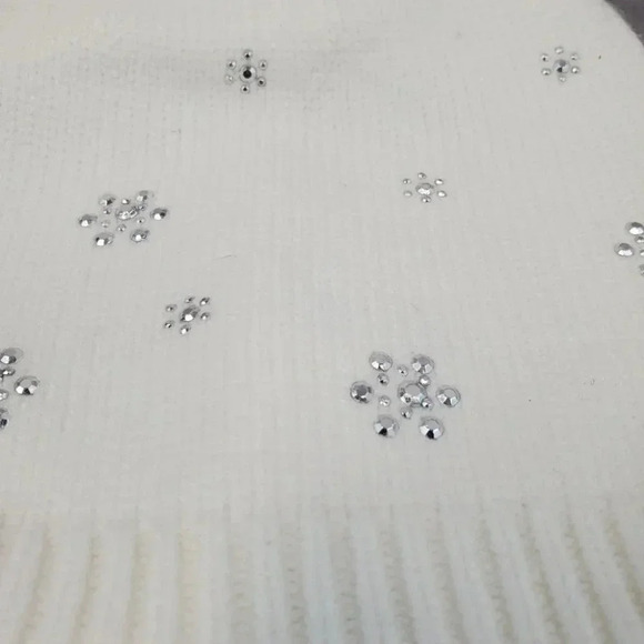 Girls White/Cream Sparkly Snowflake Knit Hat Beanie with Fingerless Glove set - Picture 11 of 13